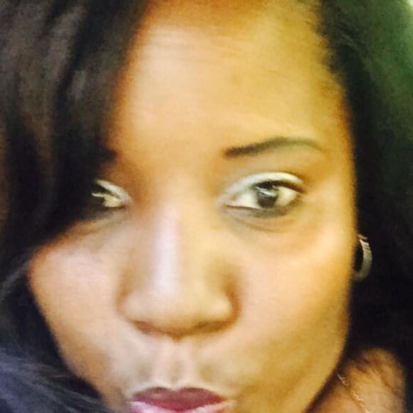 Meet your Posher, Arlean - Picture 1 of 1